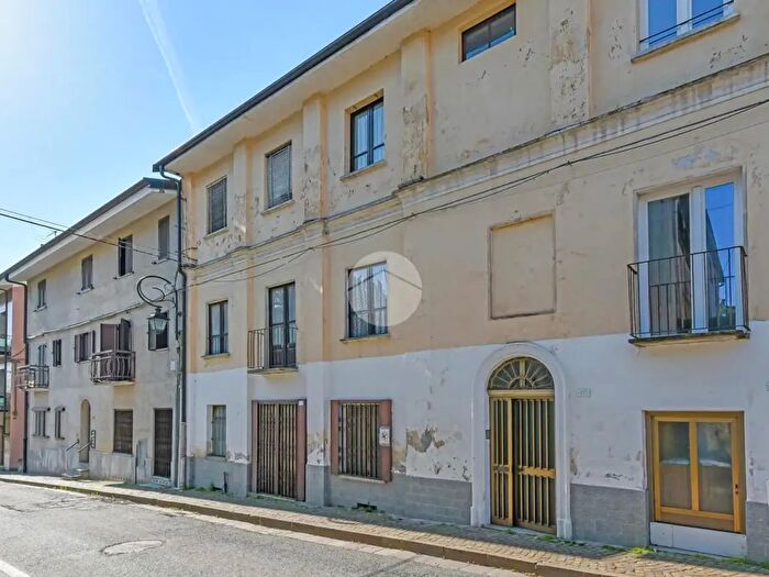 Casa con 8 locali in vendita in Via Matteotti, Coazze