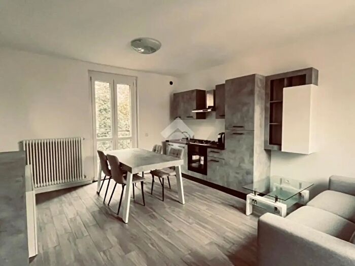 Appartamento bilocale in affitto in Via Varesina, Como