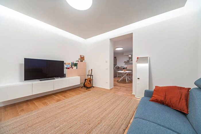 Appartamento bilocale in affitto in Via Bullona Milano, Milano