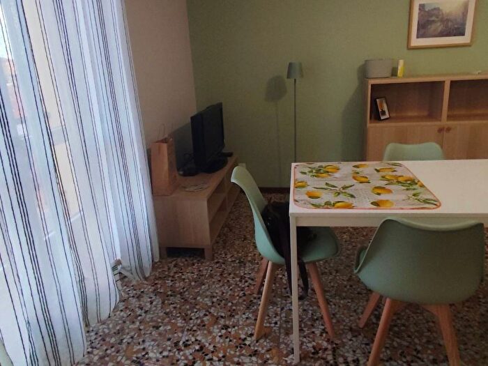 Appartamento trilocale in affitto in Corso Casale, Collina Volta, Asti
