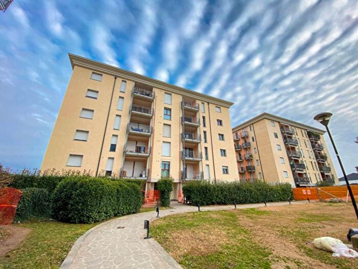 Appartamento monolocale in affitto in Via Lombardia, Seriate