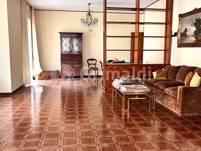 Appartamento quadrilocale in affitto in Via Domenico Tommaso Albanese, Lecce