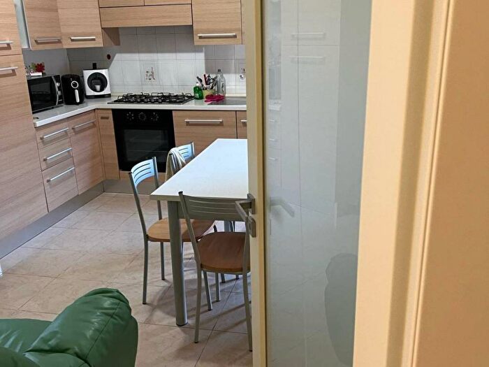 Appartamento quadrilocale in affitto in Via Genova, Catanzaro Lido, Catanzaro