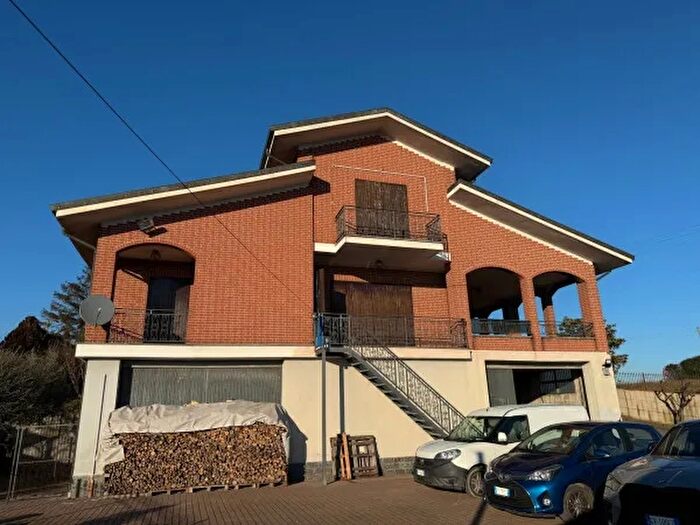Casa con 6 locali in vendita in Lu e Cuccaro Monferrato