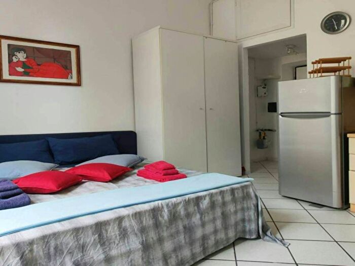 Appartamento monolocale in affitto in Via Orti, Quadronno Crocetta, Milano