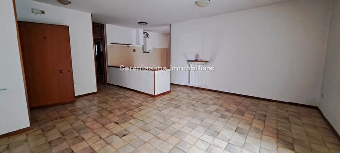 Appartamento con 5 locali in vendita in Pesaro