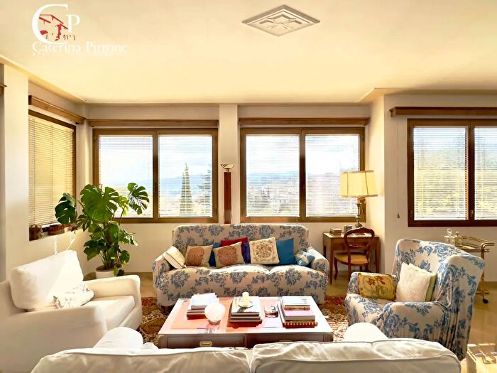 Appartamento con 7 locali in vendita in Via Giovanni XXIII, Rignano SullArno