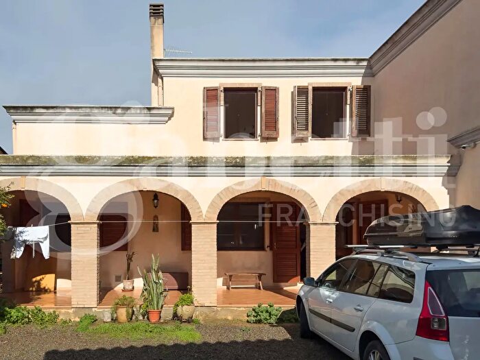 Casa con 5 locali in vendita in Sinnai