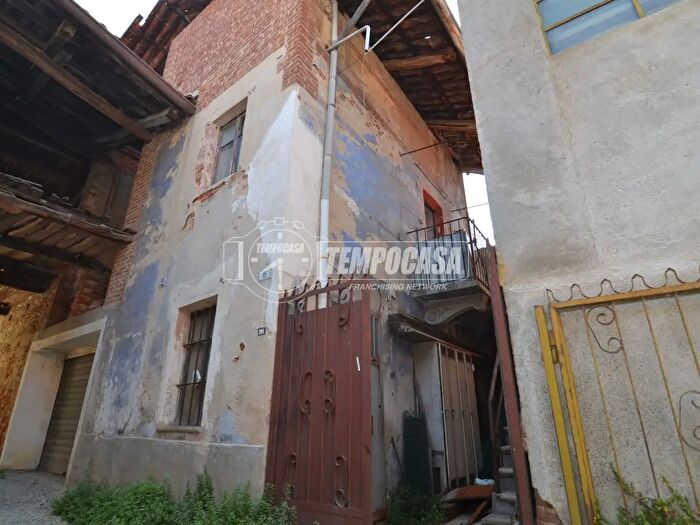 Casa bilocale in vendita in Vicolo Rivarolo, San Benigno Canavese
