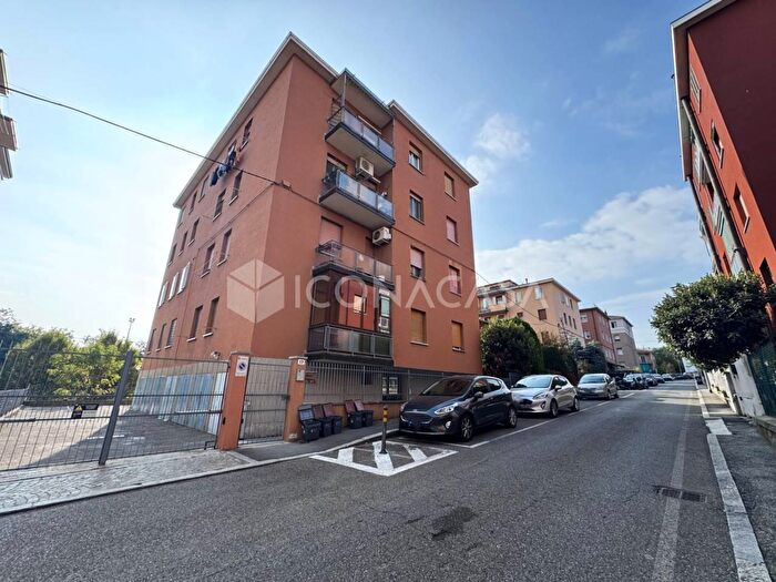 Appartamento quadrilocale in vendita in Via Luigi Boccherini, Casalecchio Di Reno