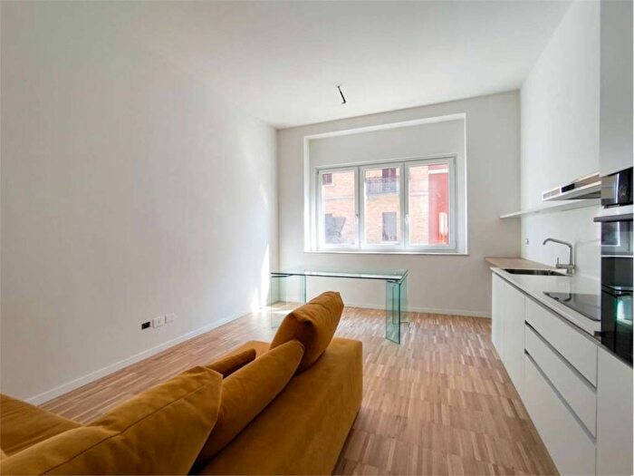 Appartamento bilocale in affitto in Via Asiago, Gorla, Milano