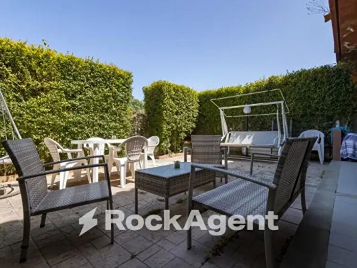 Appartamento trilocale in vendita in Via Giosuè Carducci, Montepaone