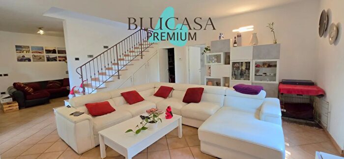 Casa quadrilocale in vendita in Via Loreta, Bertinoro