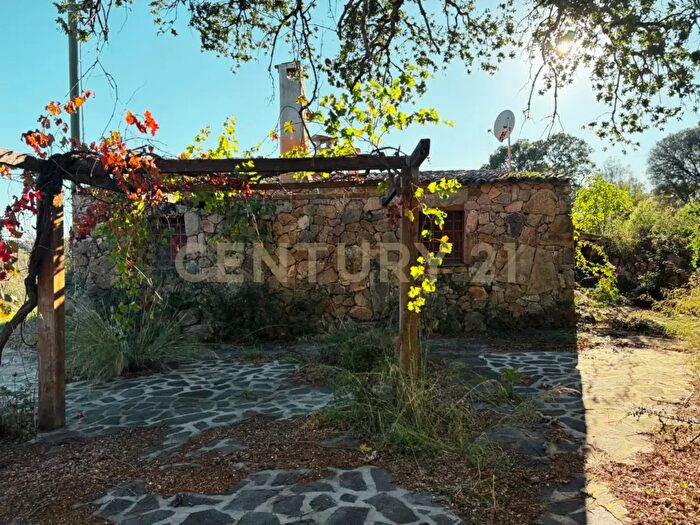 Casa quadrilocale in vendita in Via Micaloni Snc, Telti