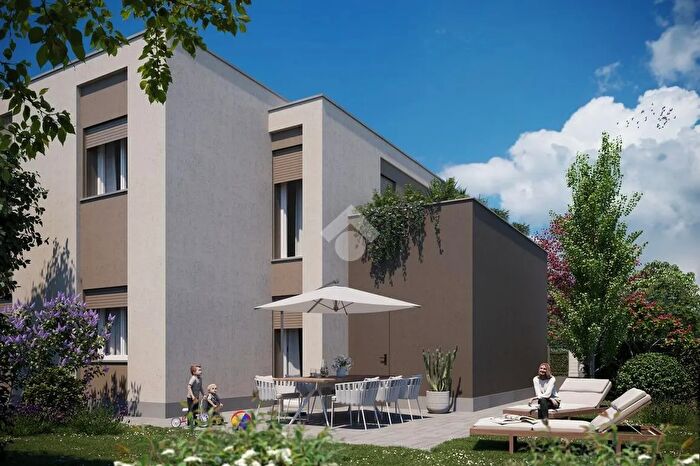 Appartamento quadrilocale in vendita in Via Roma, Carpi