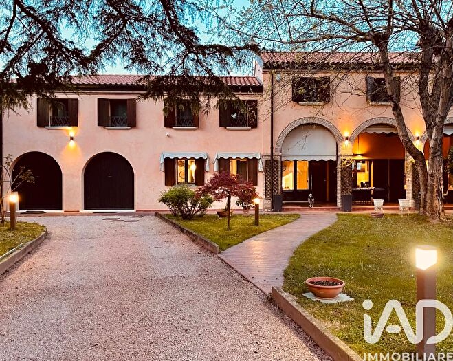 Casa con 12 locali in vendita in Via Bagnoli H, Vigonza