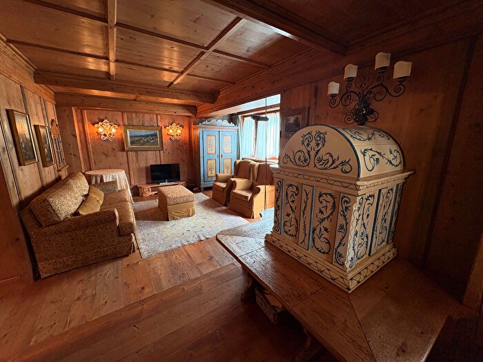 Appartamento con 5 locali in vendita in San Vito Di Cadore