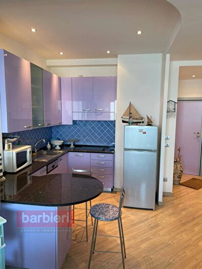 Appartamento trilocale in affitto in Via Forli, Cervia