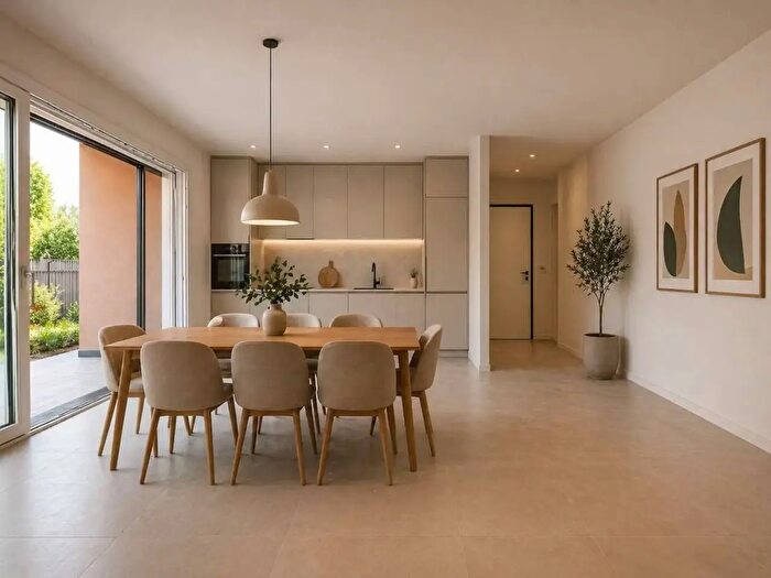 Appartamento trilocale in vendita in Via Ragnone, Colverde