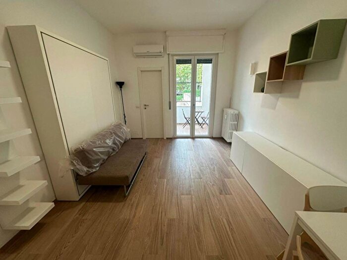 Appartamento monolocale in affitto in Via Pordenone, Udine, Milano