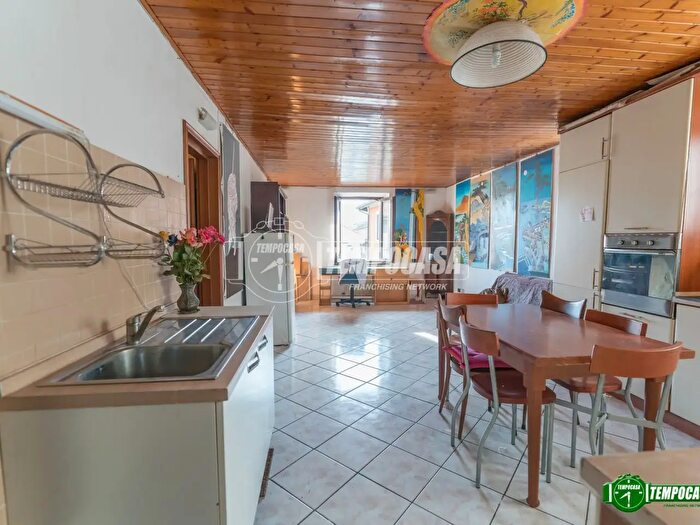 Appartamento trilocale in vendita in Via Luigi Ornato, Milano