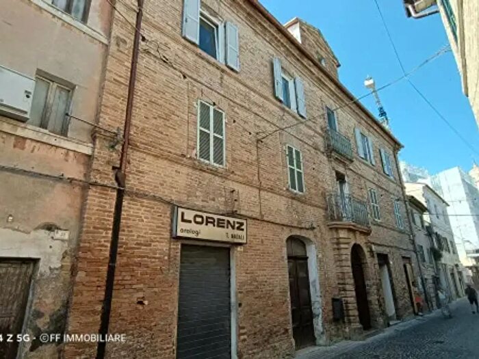 Appartamento con 6 locali in vendita in Corso Umberto I, Petriolo