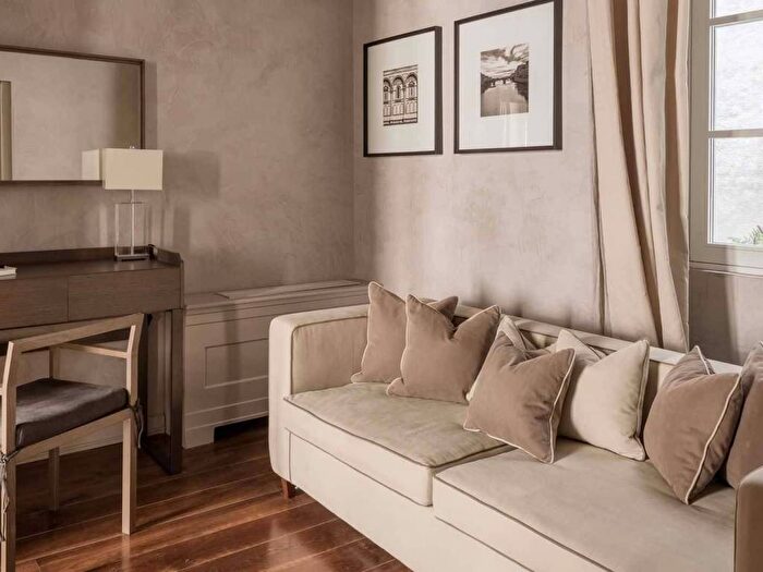 Appartamento bilocale in affitto in Via Ricasoli, Duomo, Firenze