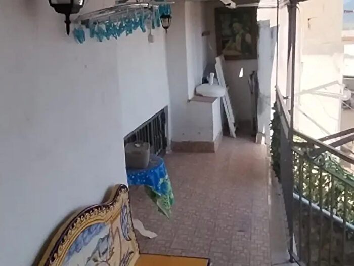 Appartamento bilocale in vendita in Via Salita Miradois, Napoli