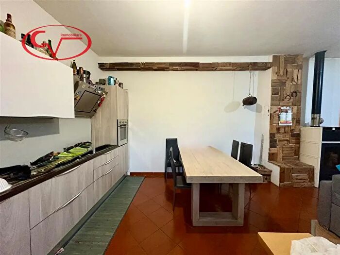 Appartamento quadrilocale in vendita in Castiglion Ubertini, Terranuova Bracciolini