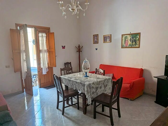 Appartamento con 5 locali in vendita in Mazara Del Vallo