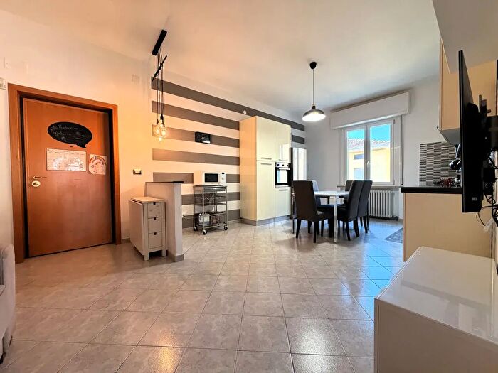Appartamento trilocale in vendita in Via San Pier Damiani, Parma