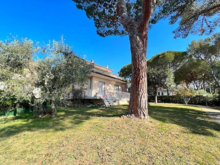 Appartamento quadrilocale in affitto in Via Ofanto, Castiglioncello, Rosignano Marittimo