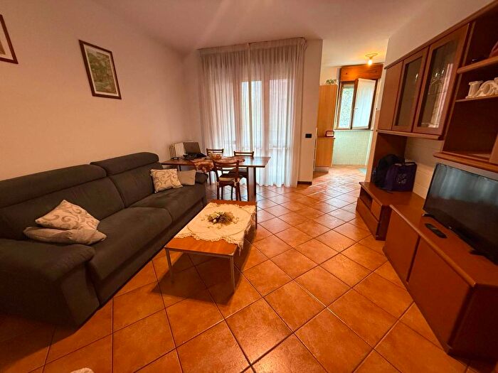 Appartamento bilocale in affitto in Via Gastone De Foix, Vigentino Fatima, Milano