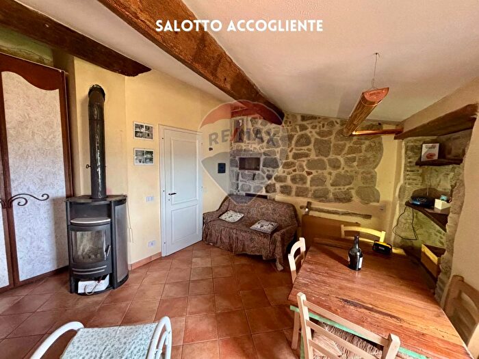 Casa con 5 locali in vendita in Via San Niccolo, Roccastrada