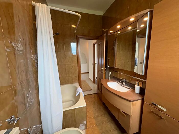 Appartamento monolocale in affitto in Via Polano, Como