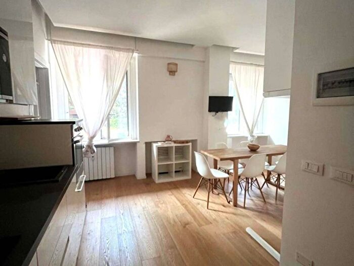 Appartamento bilocale in affitto in Via Contardo Ferrini, Porta Romana Medaglie dOro, Milano