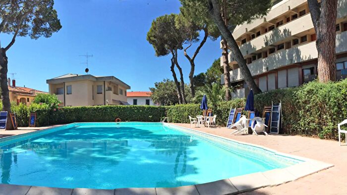 Appartamento trilocale in vendita in Via di Caletta, Rosignano Marittimo