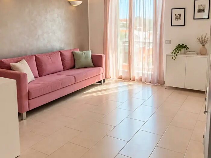 Appartamento con 5 locali in affitto in Via Rossini, Creazzo