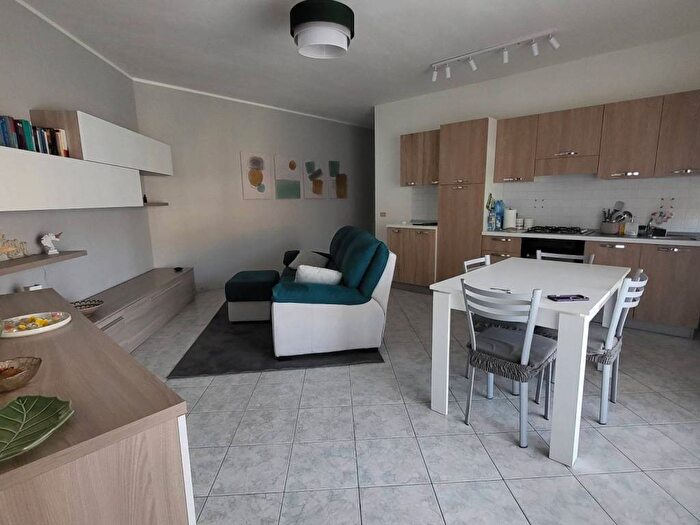 Appartamento trilocale in affitto in Via Benedetto Croce, Stazione Montalto Coretto, Montalto Uffugo