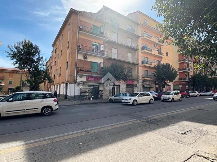 Appartamento trilocale in vendita in Via Panebianco, Cosenza