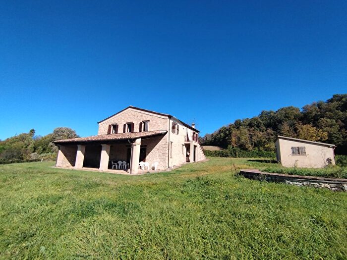Casa quadrilocale in vendita in Via Meleto, Sogliano Al Rubicone
