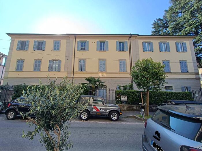 Appartamento bilocale in affitto in Via Francesco Petrarca, Borghi, Como