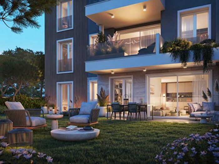 Appartamento quadrilocale in vendita in Via del Correggio, Cervia