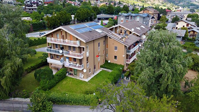 Appartamento con 6 locali in vendita in Frazione SaintMaurice, Sarre