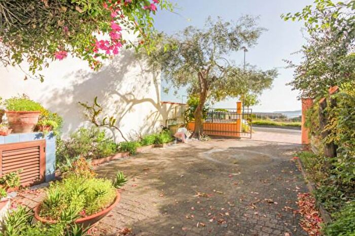 Appartamento trilocale in vendita in Via Nazario Sauro, Siniscola