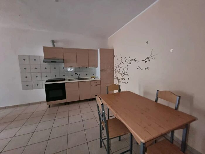 Appartamento trilocale in vendita in Via Ardeatina Albano Laziale, Roma