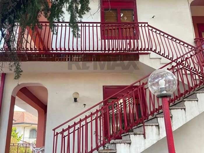 Casa con 10 locali in vendita in Via Annibale Riccò, Nicolosi