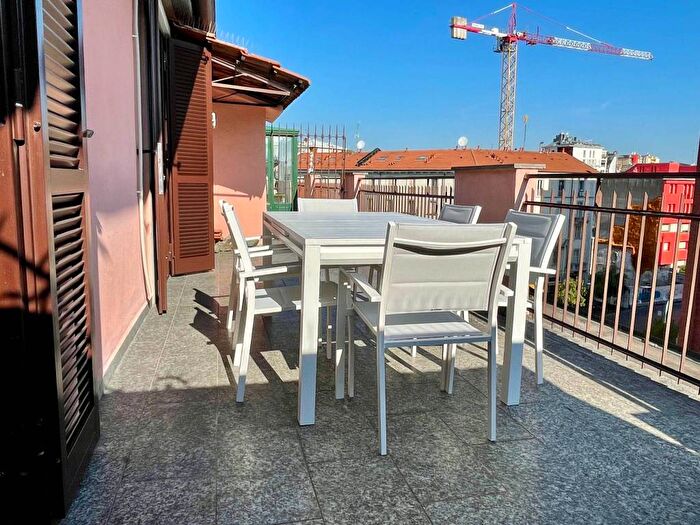 Appartamento monolocale in affitto in Via Bernardino Corio, Porta Romana Medaglie dOro, Milano