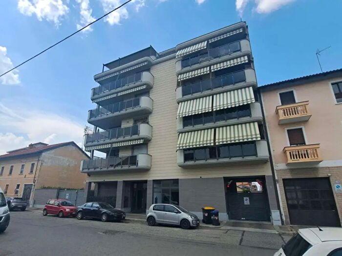 Appartamento quadrilocale in vendita in Via Carlo Buffa di Perrero, Torino