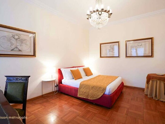 Appartamento quadrilocale in affitto in Galleria Unione, Duomo, Milano